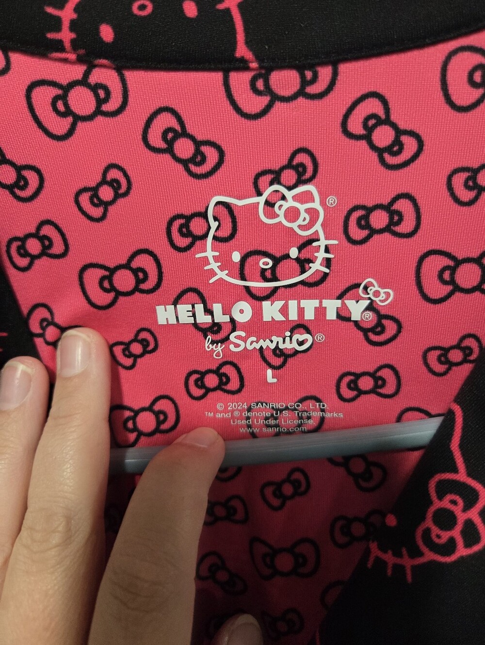 Hello Kitty New With Tags Pajama Set Large - Picture 4 of 7